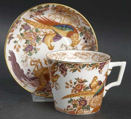 Olde Avesbury (Ely Chelsea Shape) Flat Cup & Saucer Set