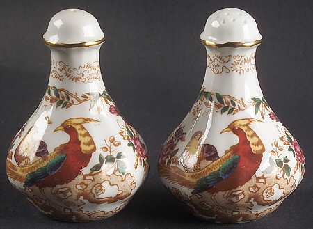 Olde Avesbury (Ely Chelsea Shape) Salt & Pepper Set