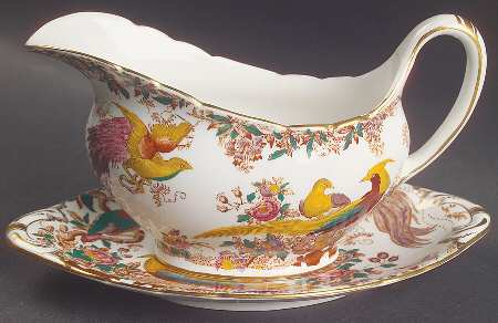 Olde Avesbury (Ely Chelsea Shape) Gravy Boat & Underplate