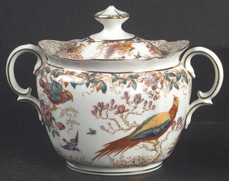 Olde Avesbury (Surrey Shape) Sugar Bowl & Lid