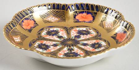 Old Imari Tudor Rose Tray