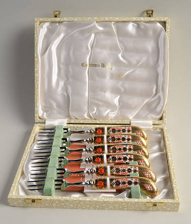 Old Imari Fruit Fork Set with Case