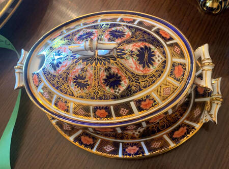 Old Imari Oval Tureen & Lid with Underplate