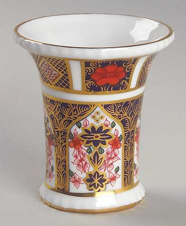 Old Imari 1774 Vase