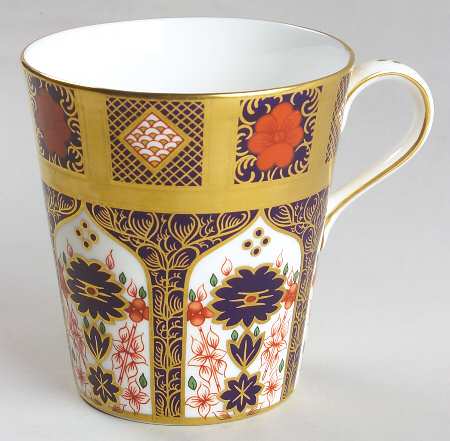Old Imari Trembleuse Cup