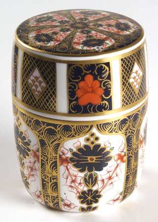 Old Imari Cigarette Jar & Lid