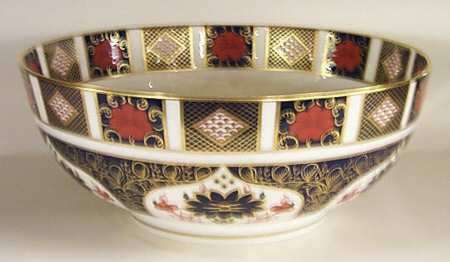 Old Imari 9" Salad Serving Bowl