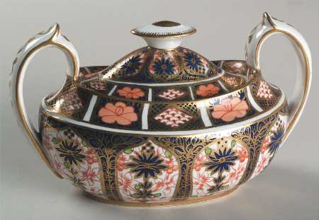 Old Imari Mini Sugar Bowl & Lid