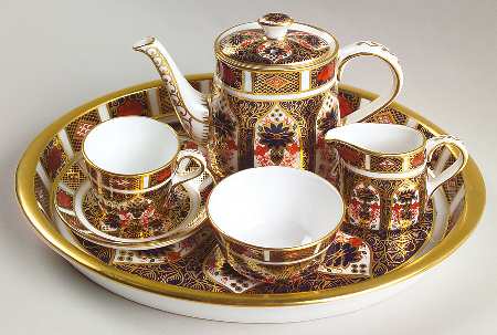 Old Imari 7 Piece Miniature Tea Set