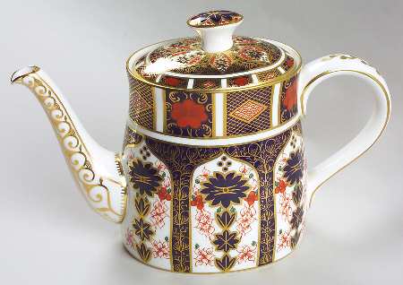 Old Imari Small Teapot & Lid
