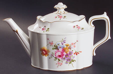 Posie Ely Chelsea (White Background) Teapot & Lid