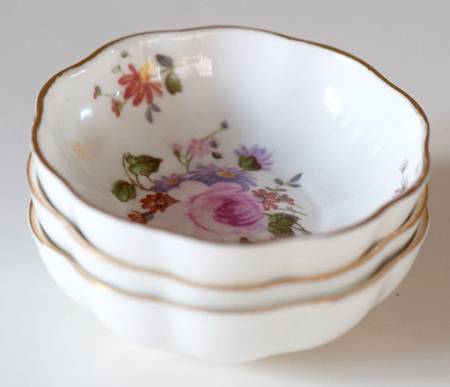 Posie Ely Chelsea (White Background) Nut Dish