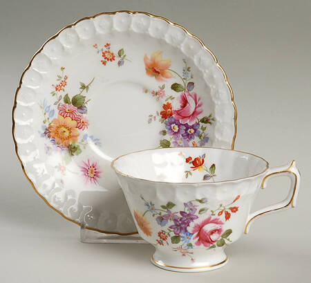 Posie (Heraldic Shape) Footed Cup & Saucer Set