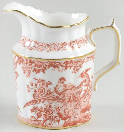 Red Aves (Older, Discontinued 1997) Creamer