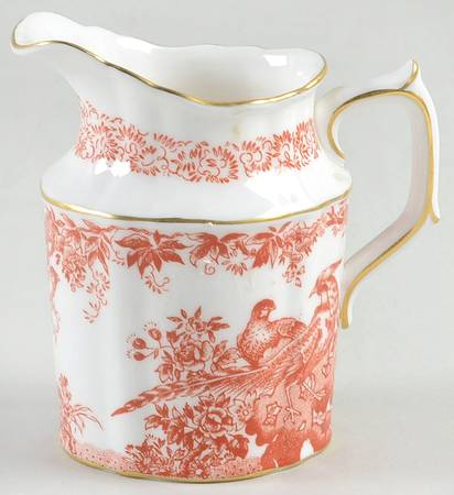 Red Aves (Older, Discontinued 1997) Mini Creamer
