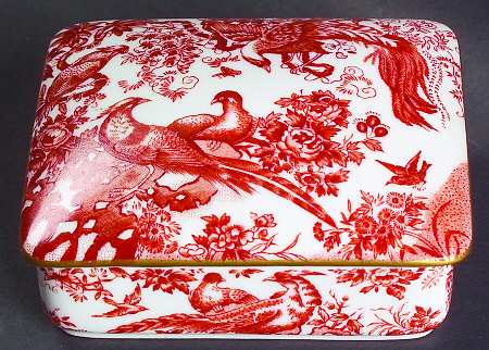 Red Aves (Older, Discontinued 1997) Cigarette Box & Lid