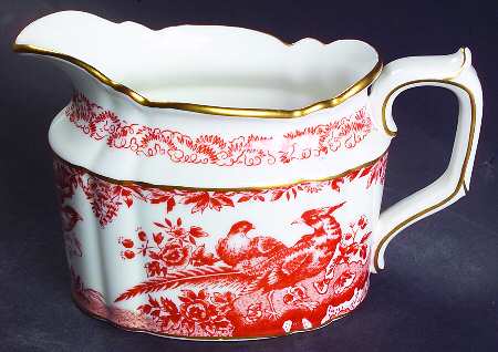 Red Aves (Older, Discontinued 1997) Creamer