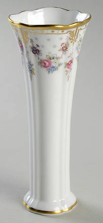 Royal Antoinette 6" Bud Vase