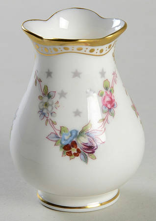 Royal Antoinette 2" Mini Bud Vase