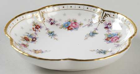 Royal Antoinette Tudor Rose Tray