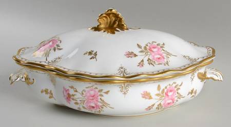 Royal Pinxton Roses Oval Covered Vegetable