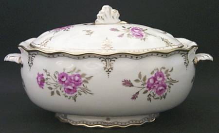 Royal Pinxton Roses Oval Tureen & Lid
