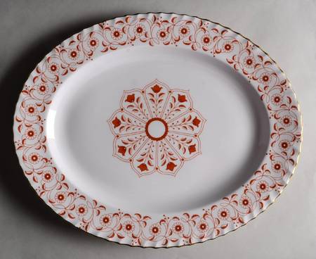 Rougemont (Boston Shape, Swirl) 17" Oval Serving Platter