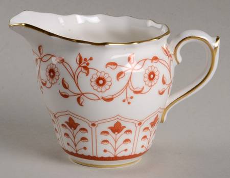 Rougemont (Boston Shape, Swirl) Mini Creamer
