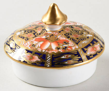 Traditional Imari Lid for Sugar Bowl