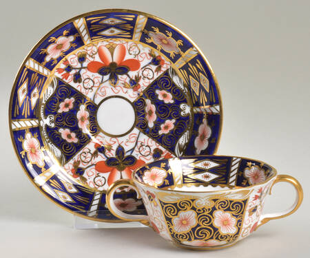 Traditional Imari Flat Bouillon Cup & Saucer