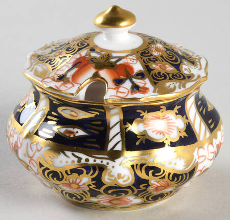 Traditional Imari Mini Sugar Bowl & Lid