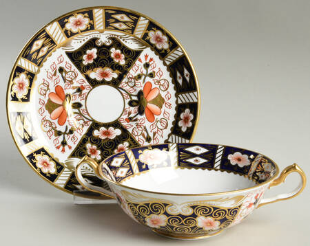 Traditional Imari Footed Cream Soup Bowl & Saucer Set