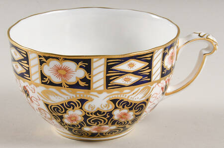 Traditional Imari Flat Cup