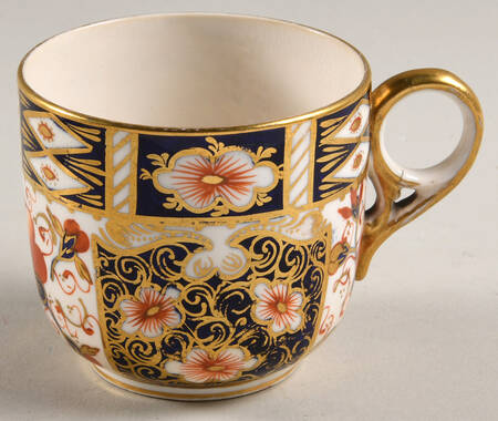 Traditional Imari Flat Demitasse Cup