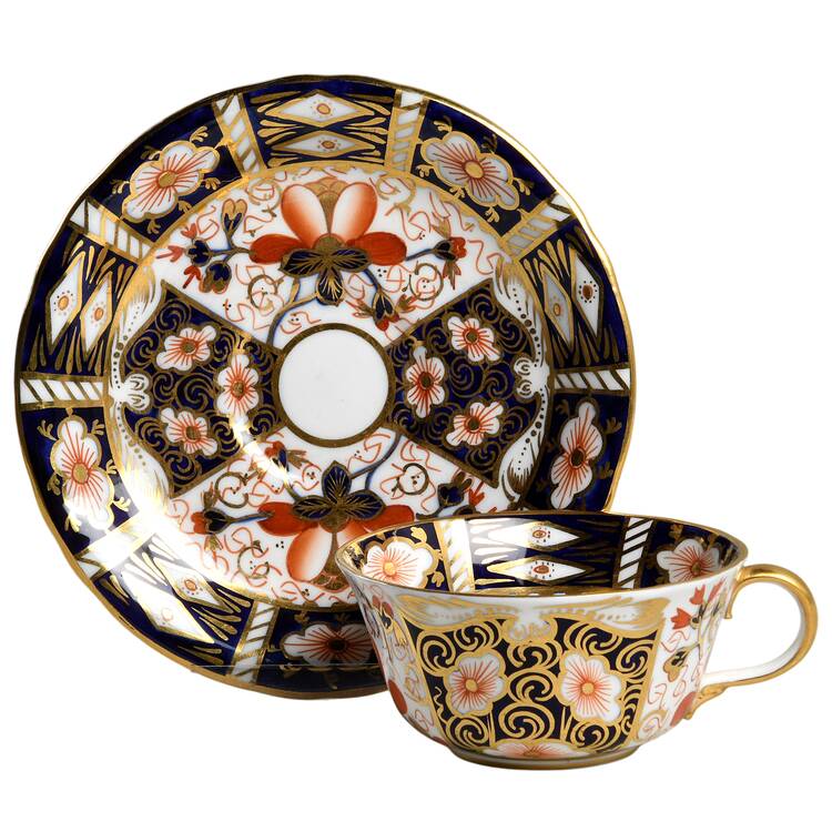 Traditional Imari Flat Cup & Saucer Set