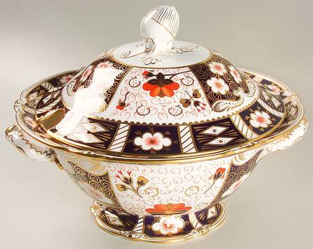 Traditional Imari Tureen &  Lid