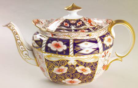 Traditional Imari Teapot & Lid