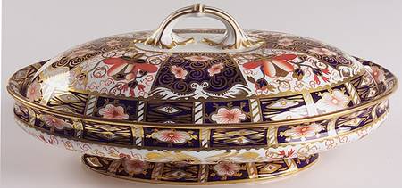 Traditional Imari Oval Covered Vegetable