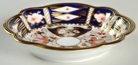 Traditional Imari 6" Sweet Meat Dish