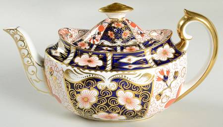 Traditional Imari Teapot & Lid