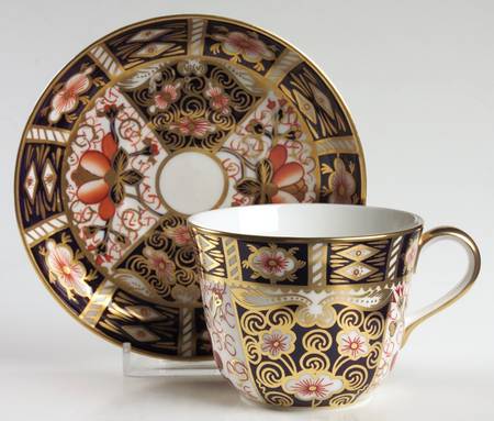 Traditional Imari Flat Cup & Saucer Set