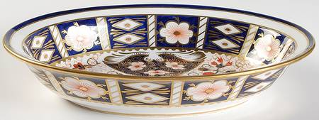 Traditional Imari 11" Oval Vegetable Bowl