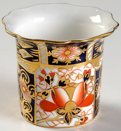 Traditional Imari Cigarette Holder