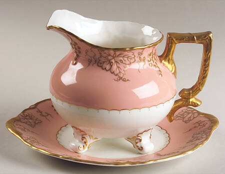 Vine Pink (Salmon, No Floral Center) Round Gravy Boat & Underplate