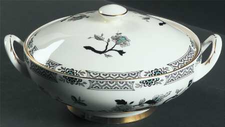 Black Mandarin Round Covered Vegetable