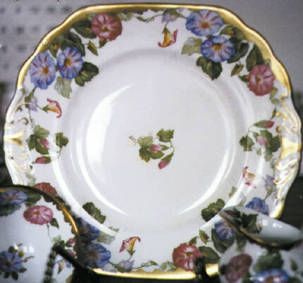 388A Handled Cake Plate