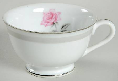 Miriam Footed Cup