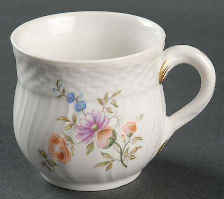 Trellborg Custard Cup