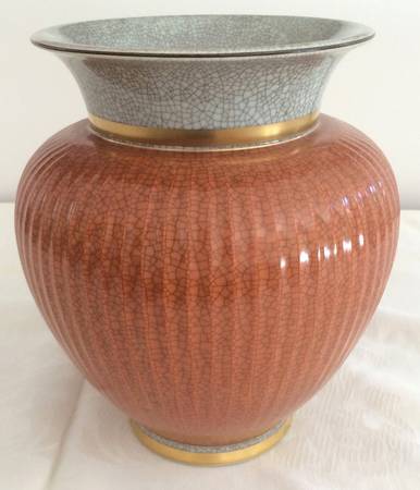 212 9" Vase