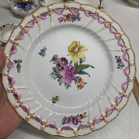 Saxon Flower (4) Pierced Edge Luncheon Plate